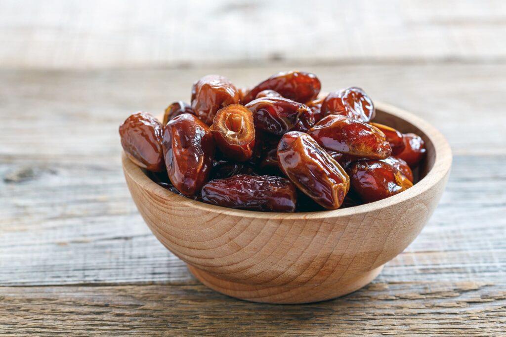 8 Tips Mudah Bersalin untuk Si Ibu 6 guide to dried dates